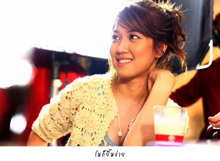 เอ็มมี่ - มัฒธณิตาศ์ เศวตวิทยะธาดากุล