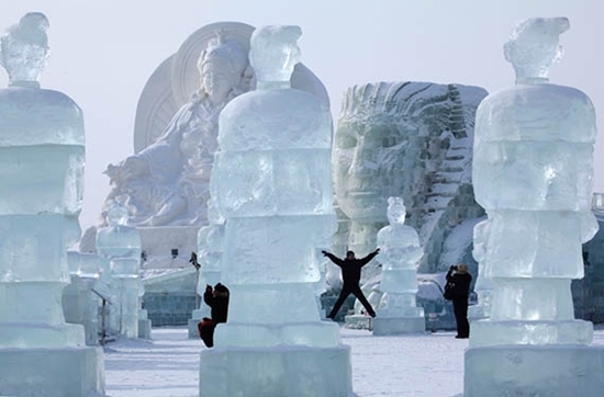 เทศกาลน้ำแข็งและหิมะเมืองฮาร์บิน