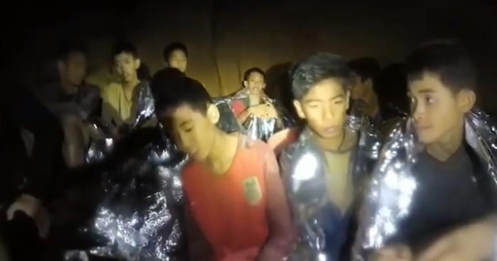 ช่วยหมูป่าชุดที่ 3 ออกจากถ้ำหลวง ช่วยหมูป่าชุดที่ 3 ออกจากถ้ำหลวง