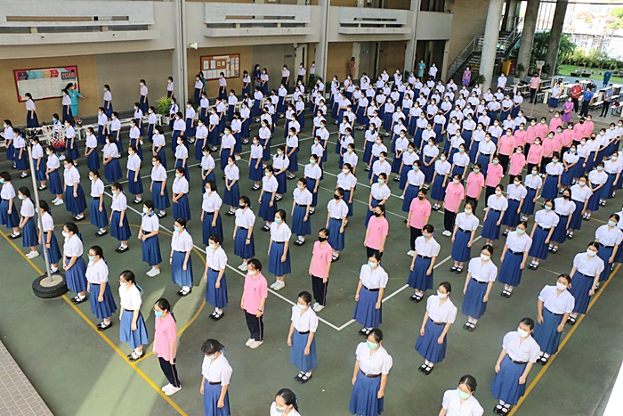 รร.ราชินี  รร.ราชินี