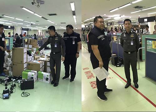 สตม. ระดมตำรวจ 200 นาย ลงสุวรรณภูมิ-ดอนเมือง สตม. ระดมตำรวจ 200 นาย ลงสุวรรณภูมิ-ดอนเมือง