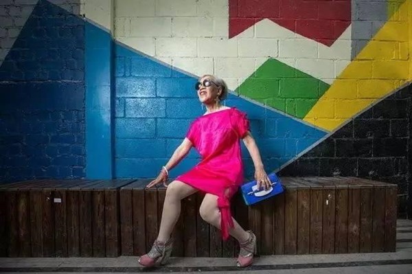 ยายอายุ 80 เปรี้ยวแซ่บสะท้านวัย