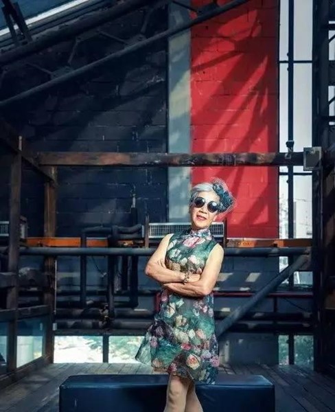 ยายอายุ 80 เปรี้ยวแซ่บสะท้านวัย